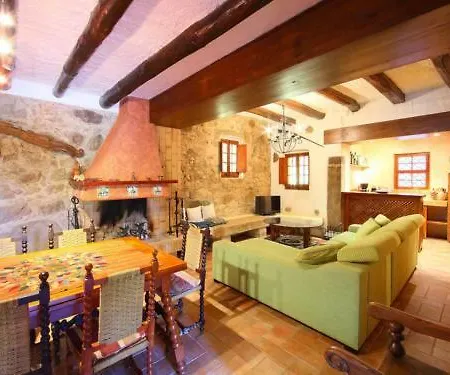 Can Prats Masia Siglo Xix Holiday home *